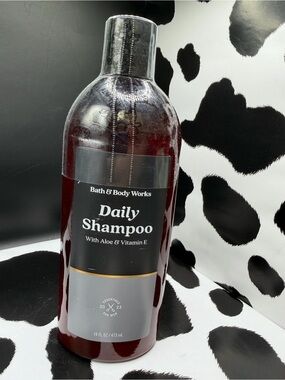 Bath & Body Works Daily Shampoo – Deep Burgundy Bottle